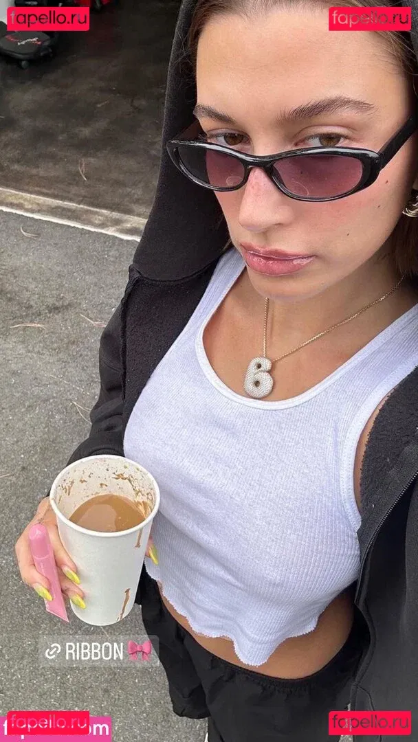 Hailey Baldwin Bieber Onlyfans Photo Gallery 