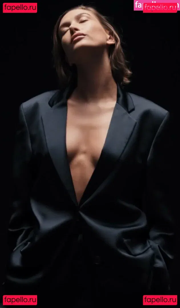 Hailey Baldwin Bieber Onlyfans Photo Gallery 