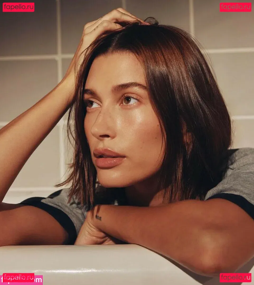 Hailey Baldwin Bieber Onlyfans Photo Gallery 