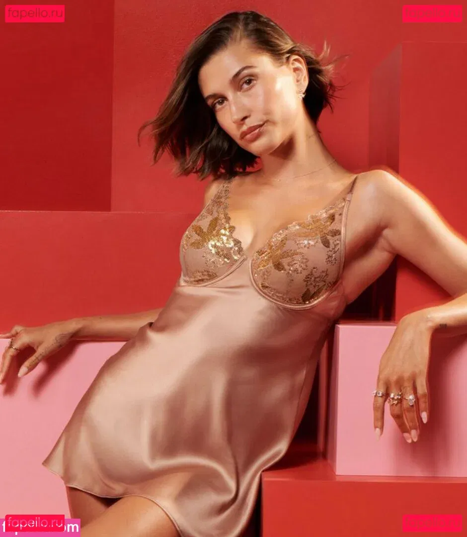 Hailey Baldwin Bieber Onlyfans Photo Gallery 