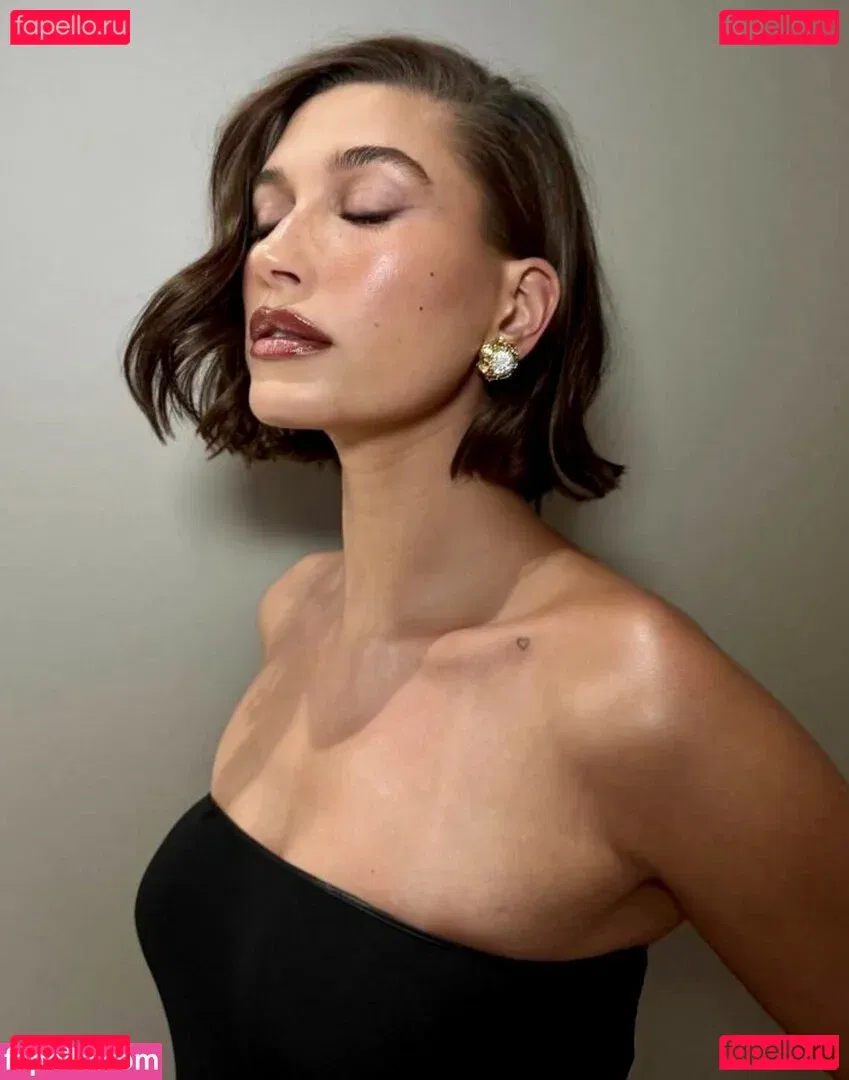 Hailey Baldwin Bieber Onlyfans Photo Gallery 