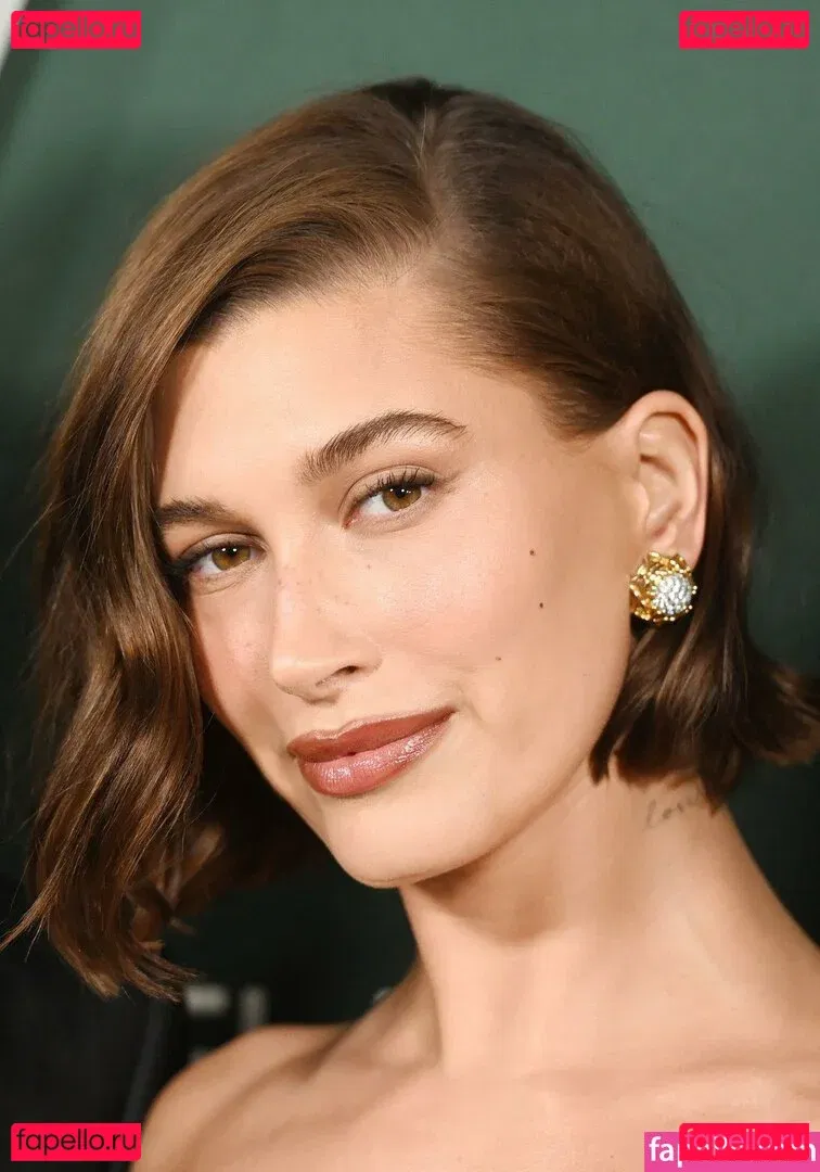 Hailey Baldwin Bieber Onlyfans Photo Gallery 