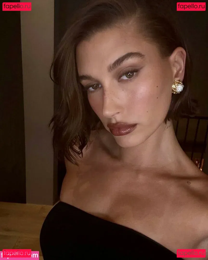 Hailey Baldwin Bieber Onlyfans Photo Gallery 