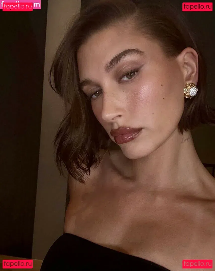 Hailey Baldwin Bieber Onlyfans Photo Gallery 