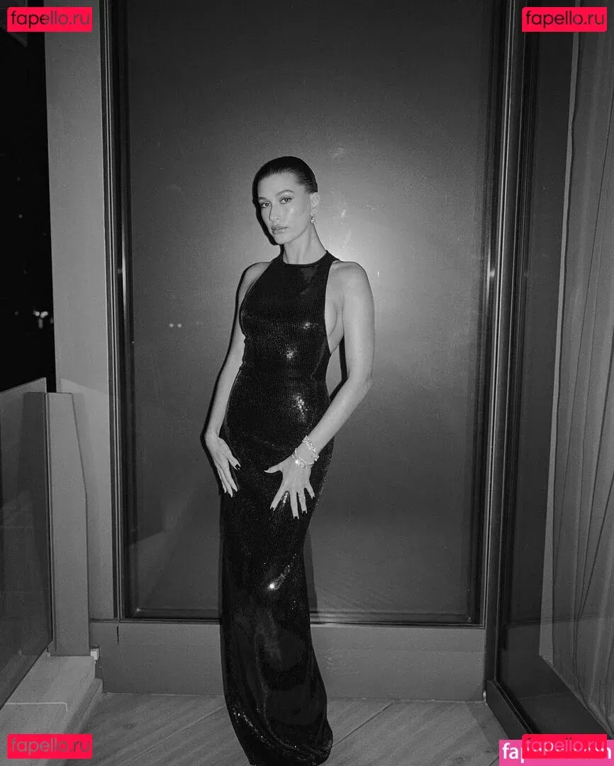 Hailey Baldwin Bieber Onlyfans Photo Gallery 