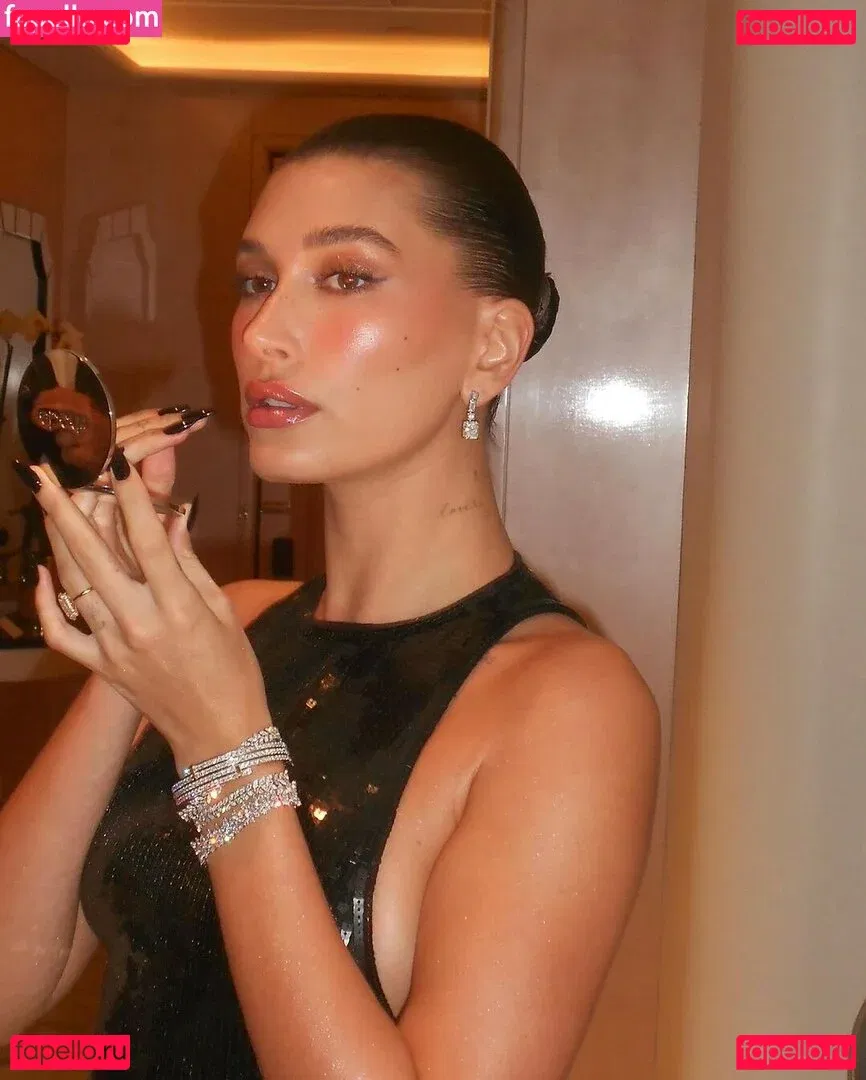 Hailey Baldwin Bieber Onlyfans Photo Gallery 