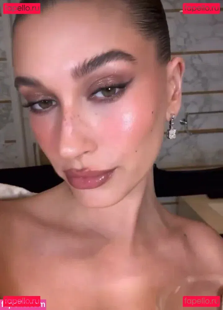 Hailey Baldwin Bieber Onlyfans Photo Gallery 