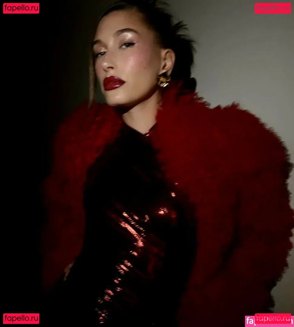 Hailey Baldwin Bieber Onlyfans Photo Gallery 