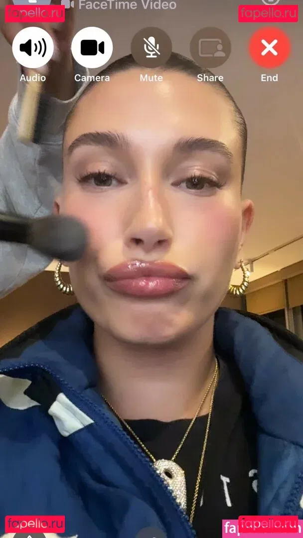 Hailey Baldwin Bieber Onlyfans Photo Gallery 