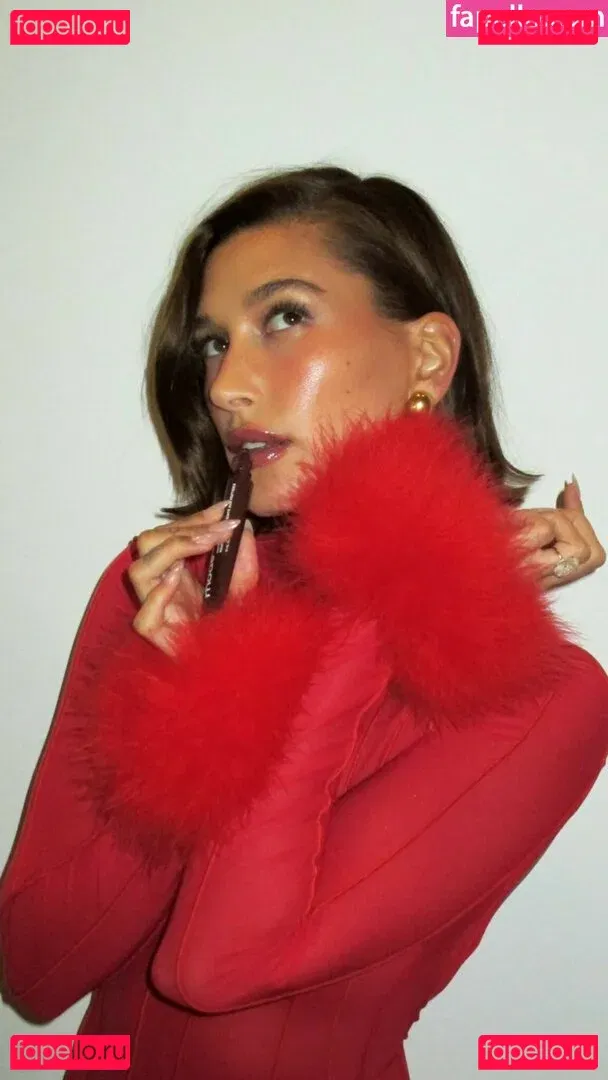 Hailey Baldwin Bieber Onlyfans Photo Gallery 