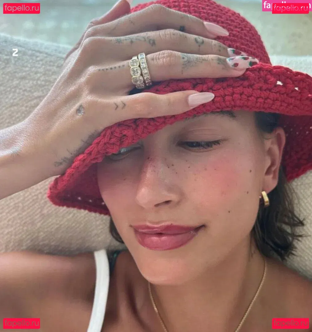 Hailey Baldwin Bieber Onlyfans Photo Gallery 