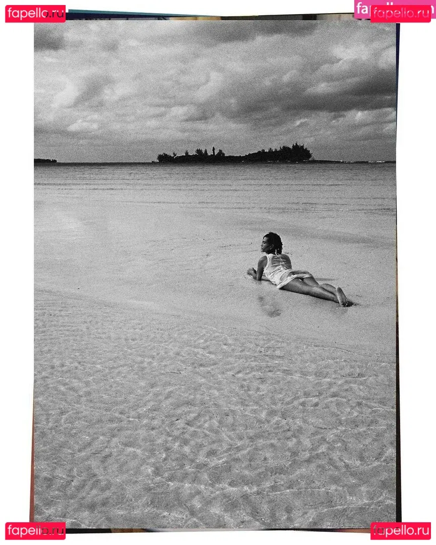 Hailey Baldwin Bieber Onlyfans Photo Gallery 