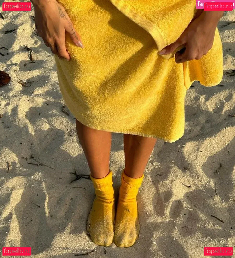 Hailey Baldwin Bieber Onlyfans Photo Gallery 