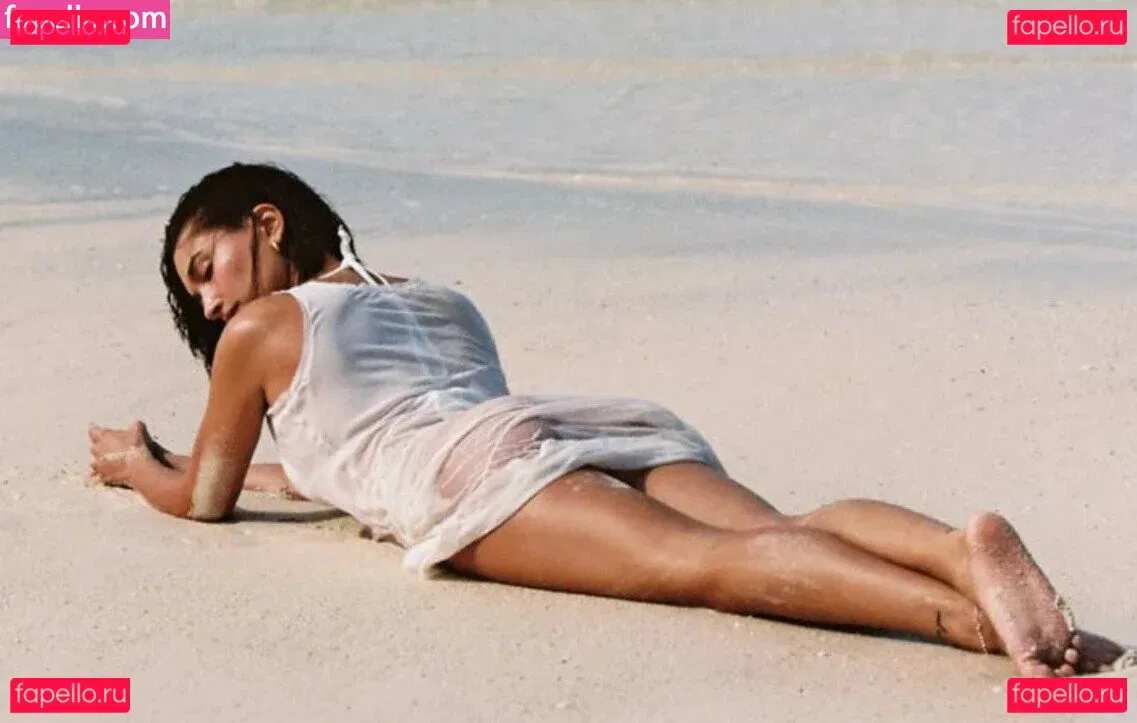 Hailey Baldwin Bieber Onlyfans Photo Gallery 