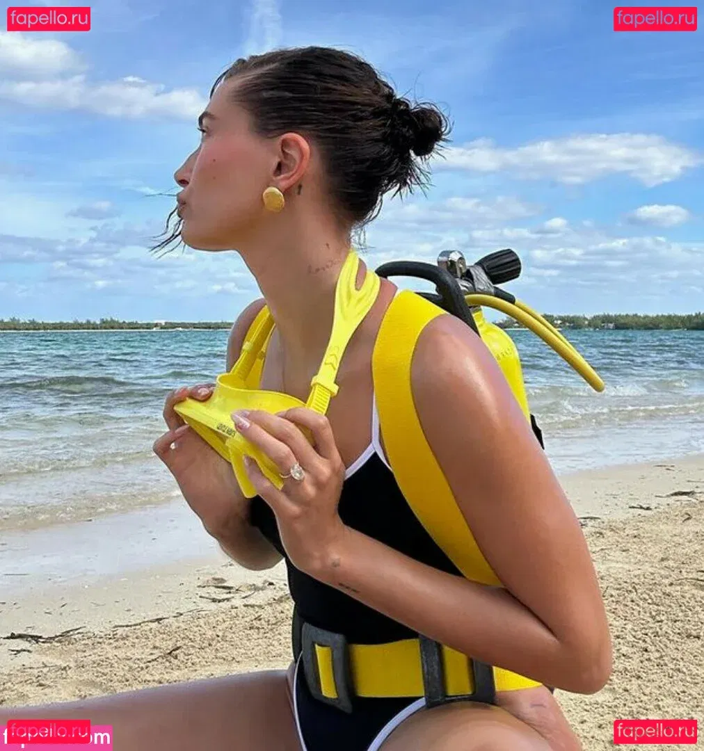 Hailey Baldwin Bieber Onlyfans Photo Gallery 