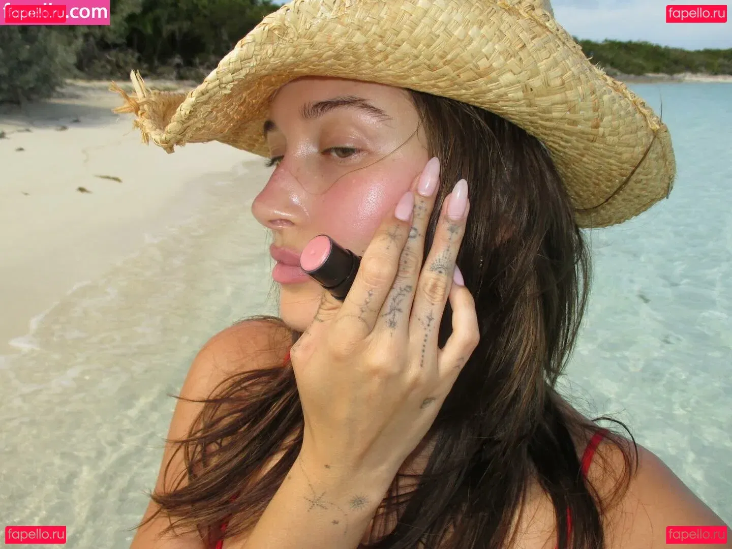 Hailey Baldwin Bieber Onlyfans Photo Gallery 