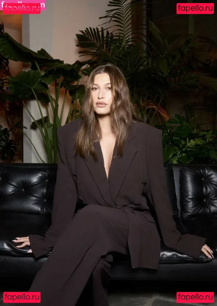 Hailey Baldwin Bieber Onlyfans Photo Gallery 