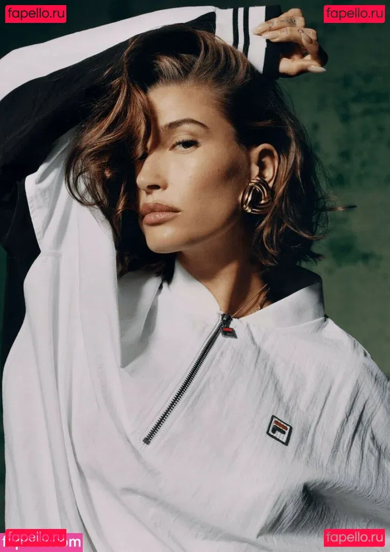 Hailey Baldwin Bieber Onlyfans Photo Gallery 