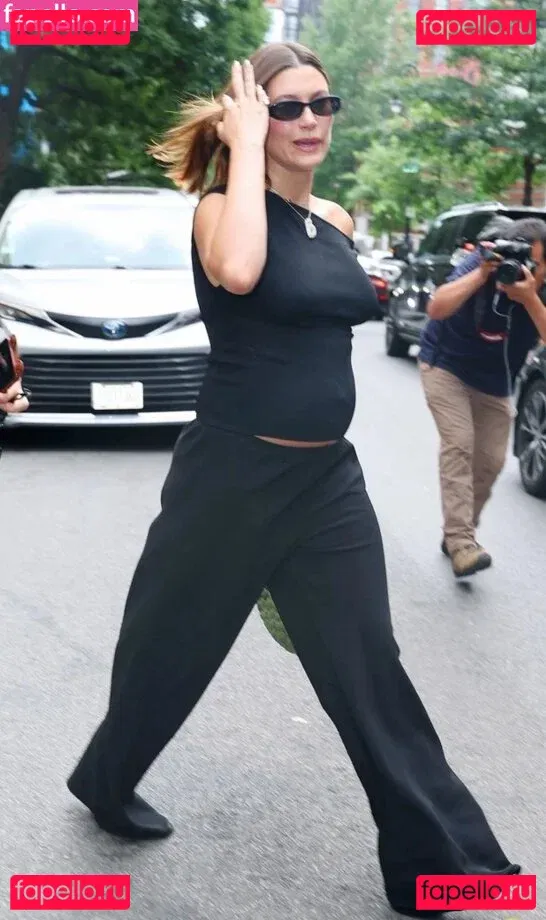 Hailey Baldwin Bieber Onlyfans Photo Gallery 