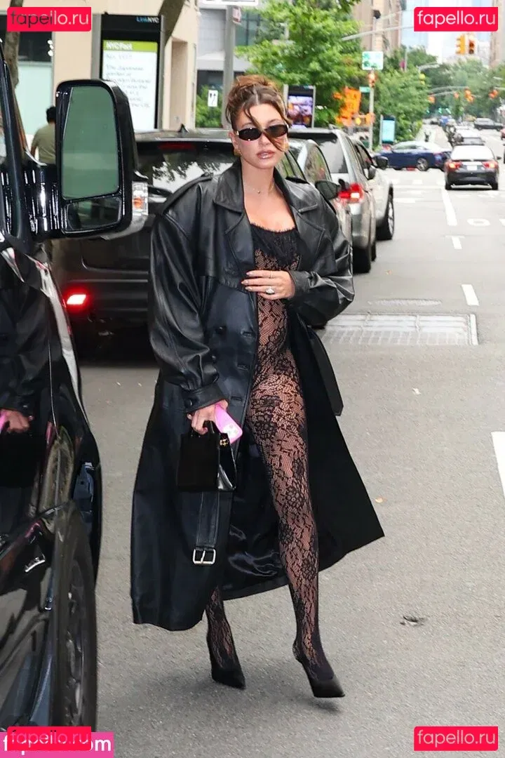 Hailey Baldwin Bieber Onlyfans Photo Gallery 