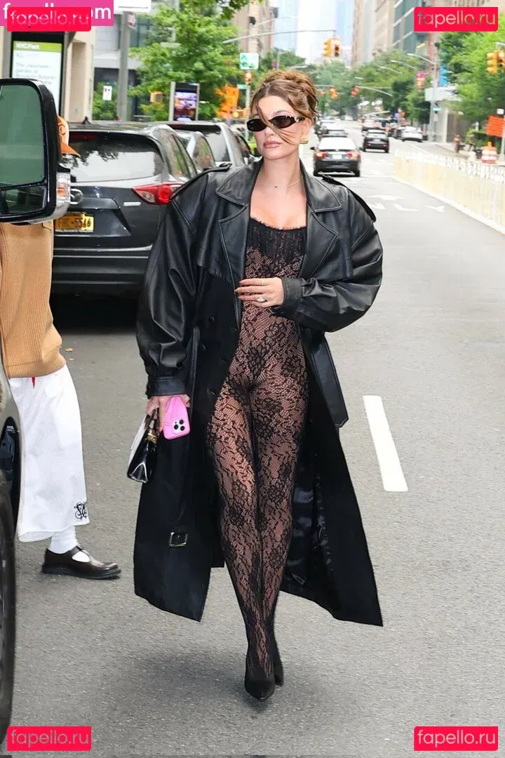 Hailey Baldwin Bieber Onlyfans Photo Gallery 