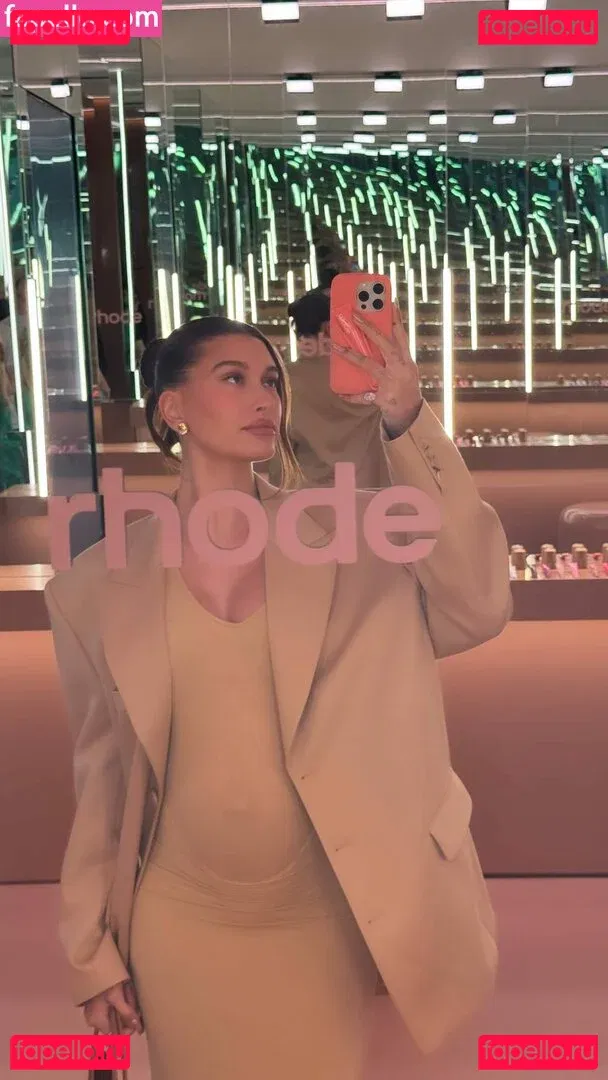 Hailey Baldwin Bieber Onlyfans Photo Gallery 