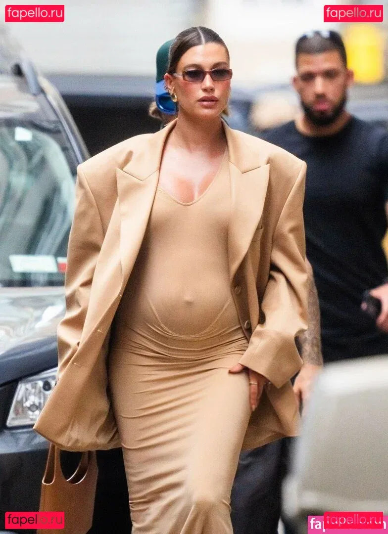 Hailey Baldwin Bieber Onlyfans Photo Gallery 