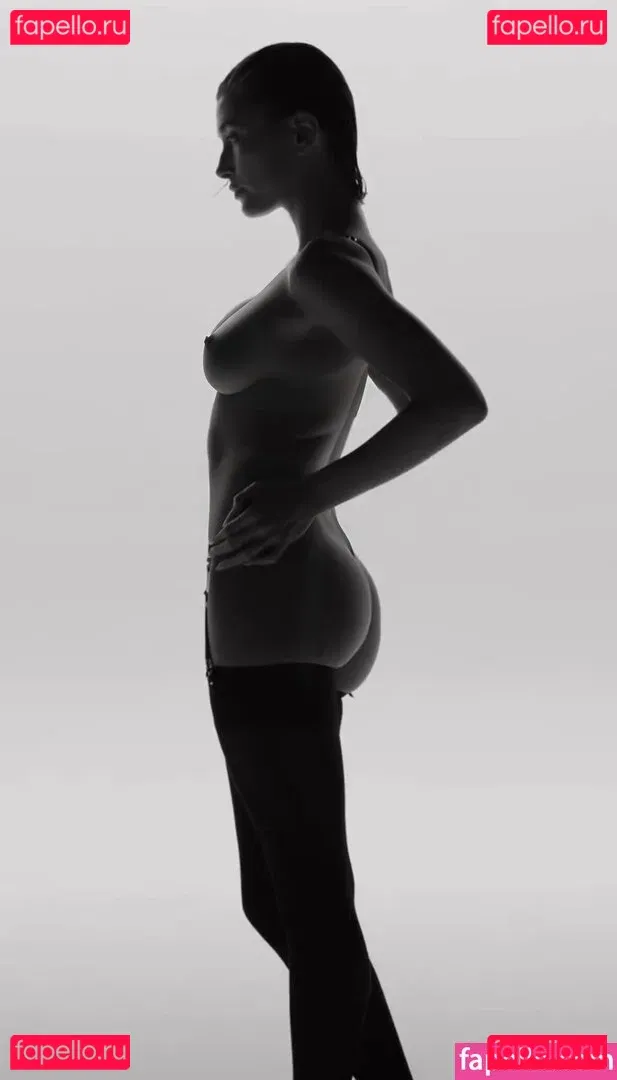 Hailey Baldwin Bieber Onlyfans Photo Gallery 