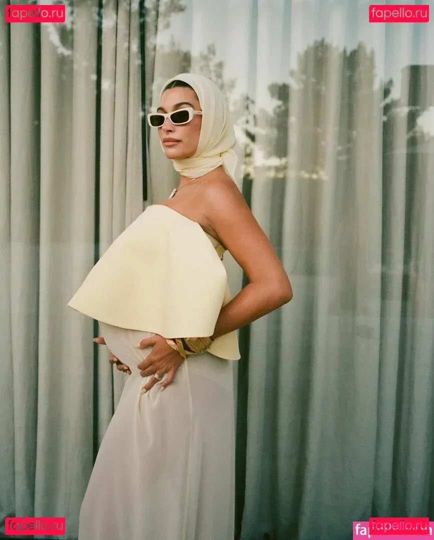 Hailey Baldwin Bieber Onlyfans Photo Gallery 