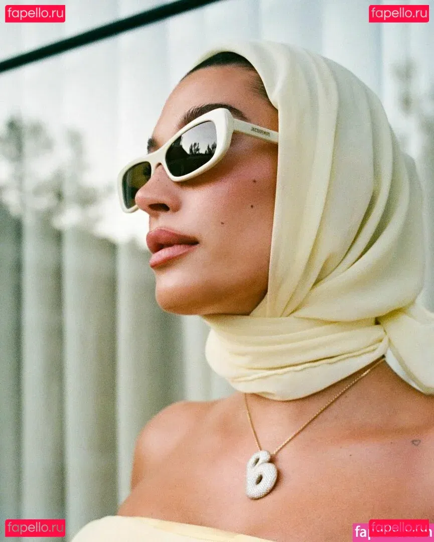 Hailey Baldwin Bieber Onlyfans Photo Gallery 