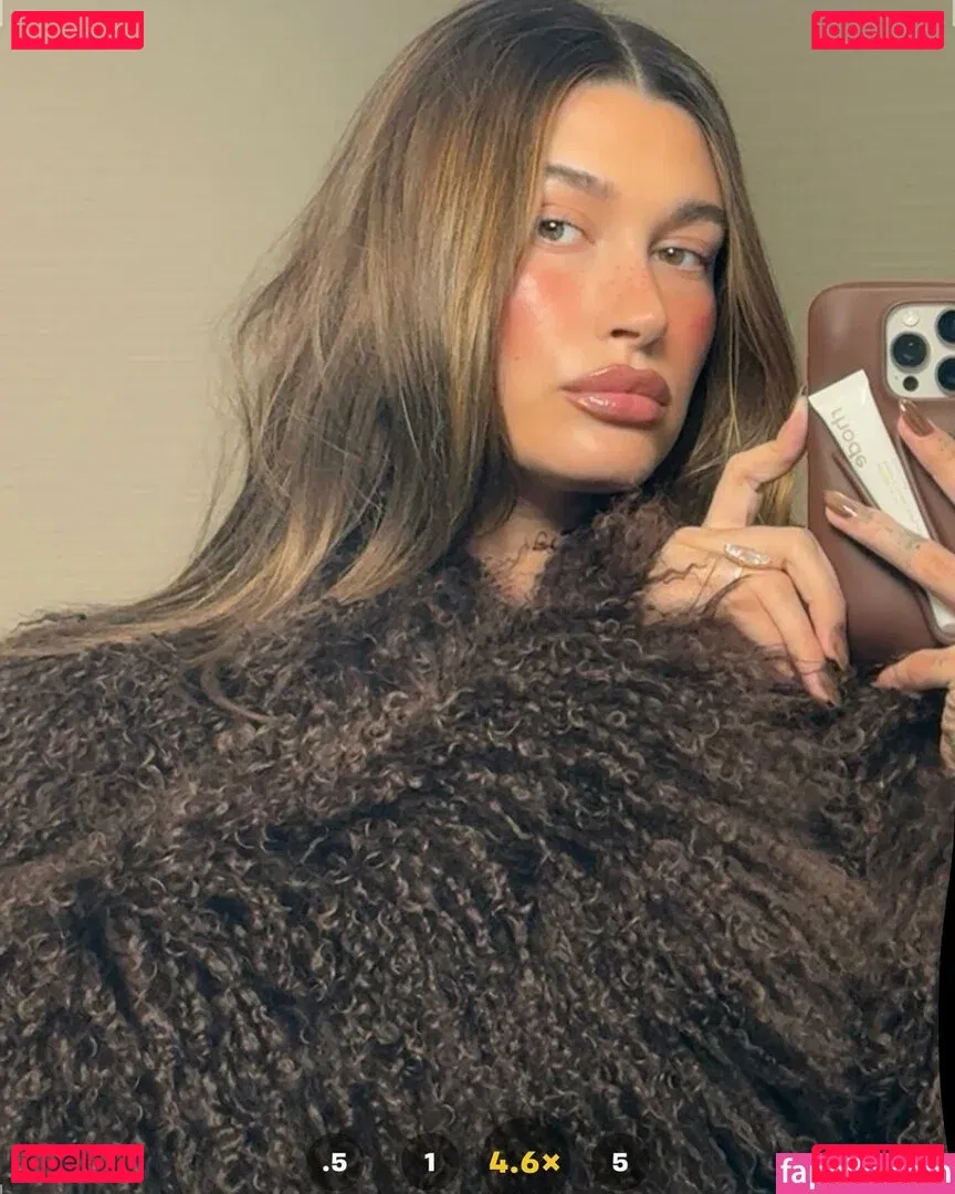 Hailey Baldwin Bieber Onlyfans Photo Gallery 