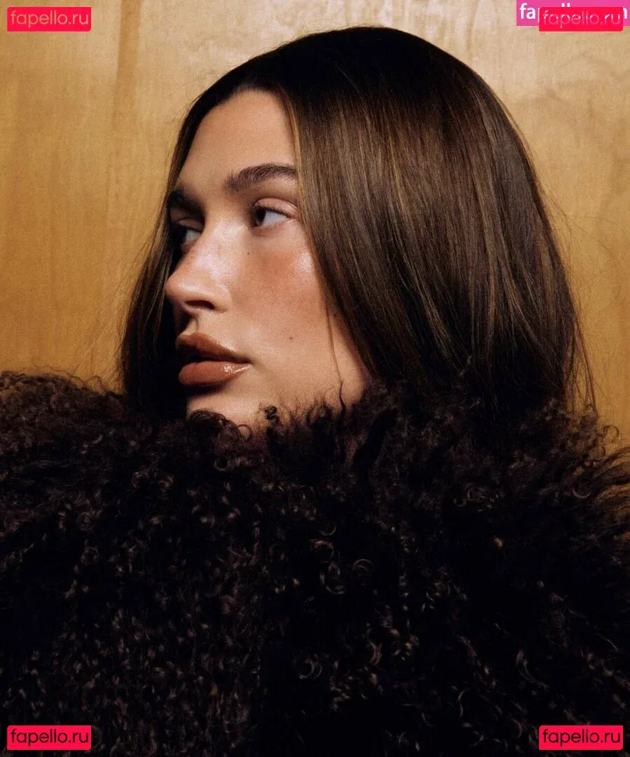 Hailey Baldwin Bieber Onlyfans Photo Gallery 