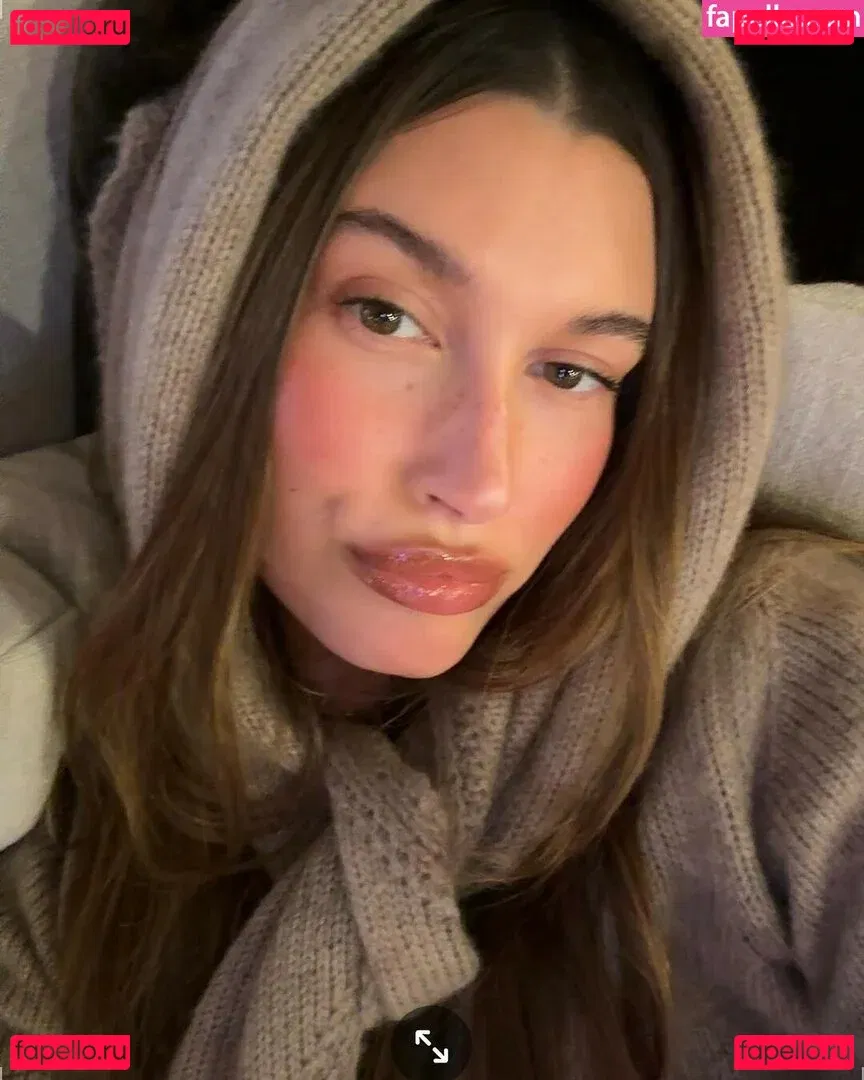 Hailey Baldwin Bieber Onlyfans Photo Gallery 