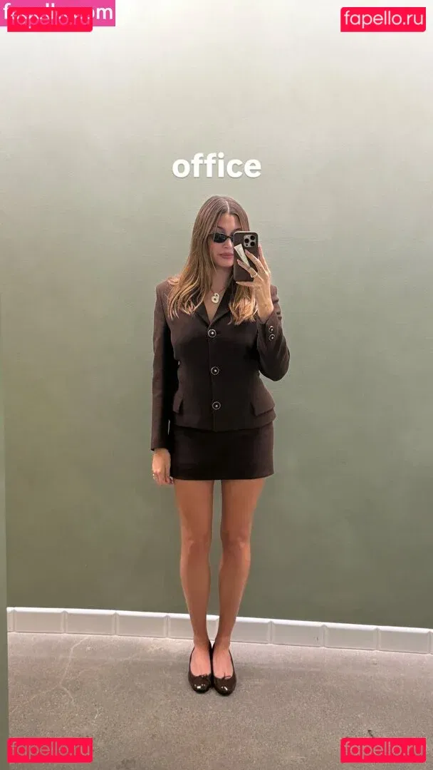 Hailey Baldwin Bieber Onlyfans Photo Gallery 