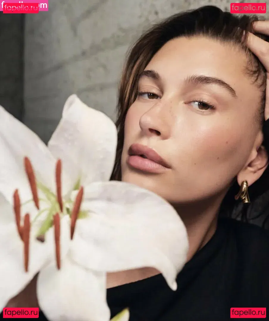 Hailey Baldwin Bieber Onlyfans Photo Gallery 