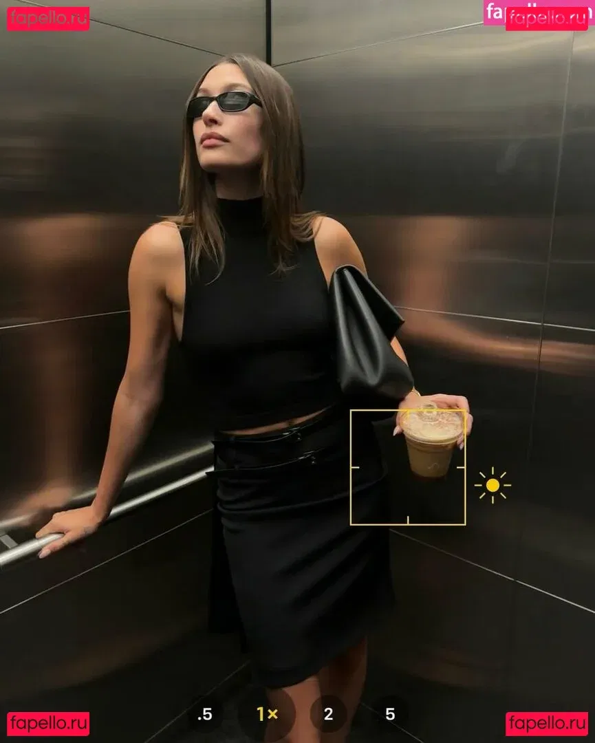 Hailey Baldwin Bieber Onlyfans Photo Gallery 