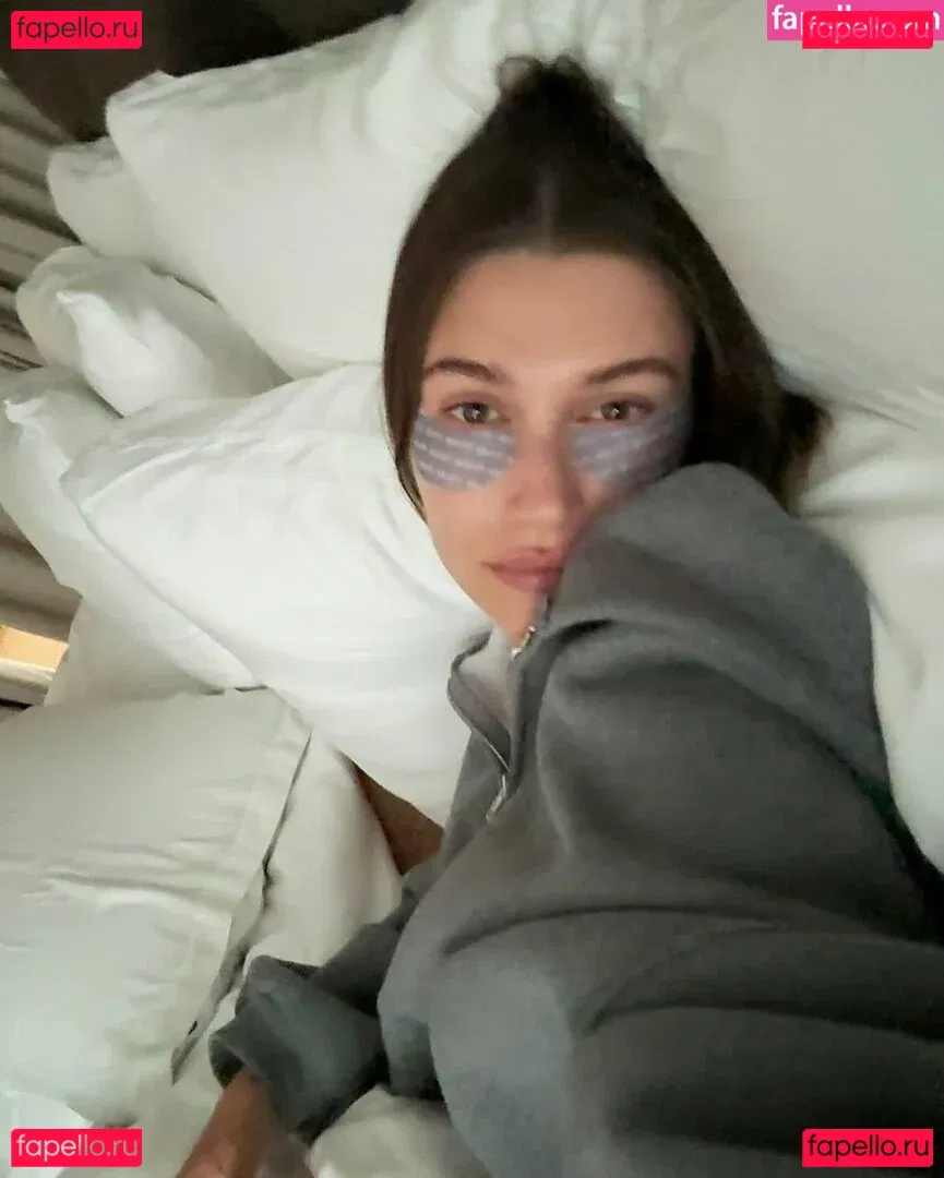 Hailey Baldwin Bieber Onlyfans Photo Gallery 