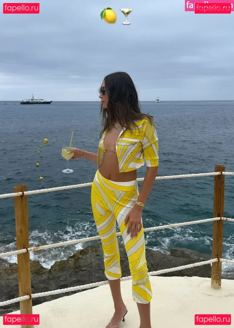 Hailey Baldwin Bieber Onlyfans Photo Gallery 