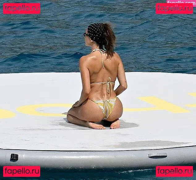 Hailey Baldwin Bieber Onlyfans Photo Gallery 