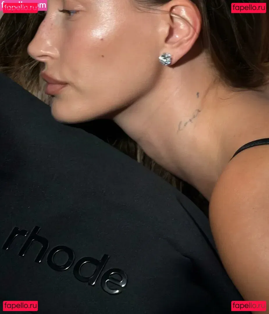 Hailey Baldwin Bieber Onlyfans Photo Gallery 