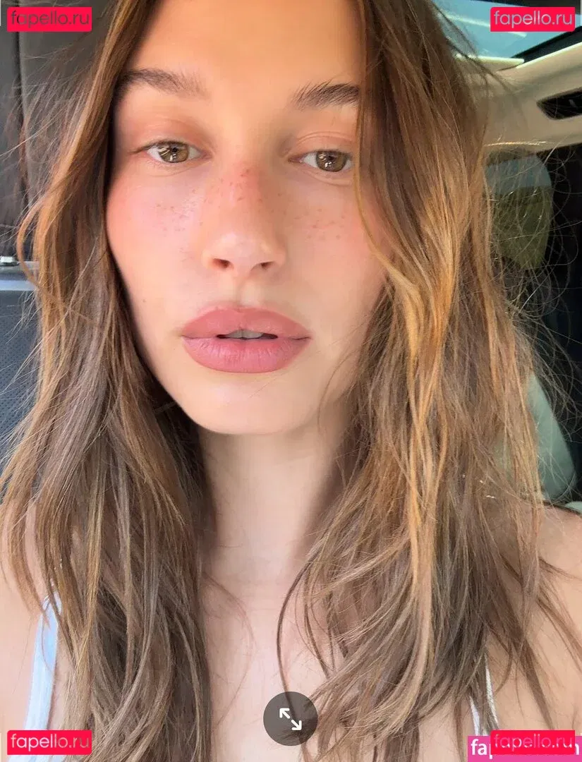 Hailey Baldwin Bieber Onlyfans Photo Gallery 