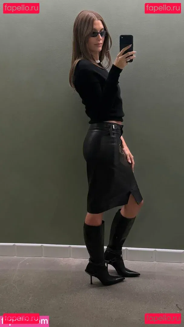 Hailey Baldwin Bieber Onlyfans Photo Gallery 