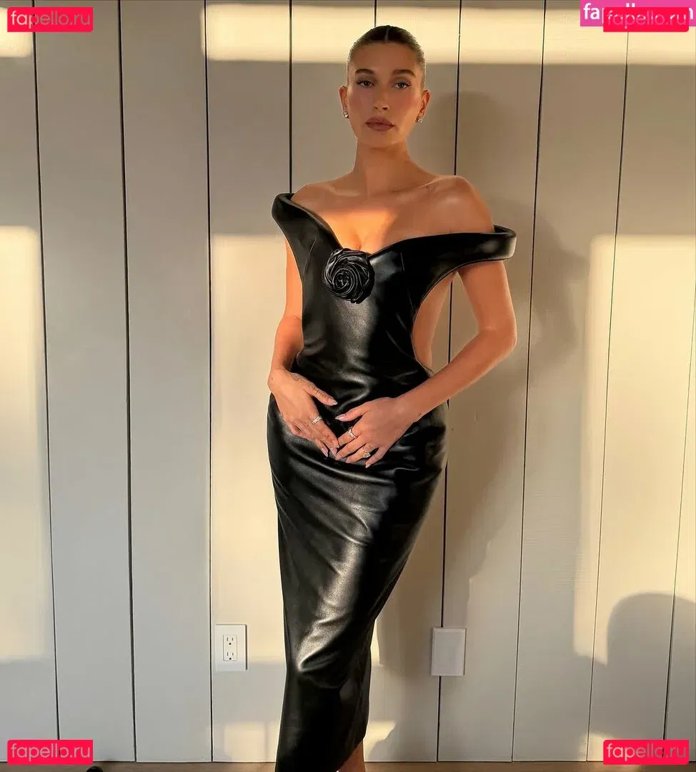 Hailey Baldwin Bieber Onlyfans Photo Gallery 