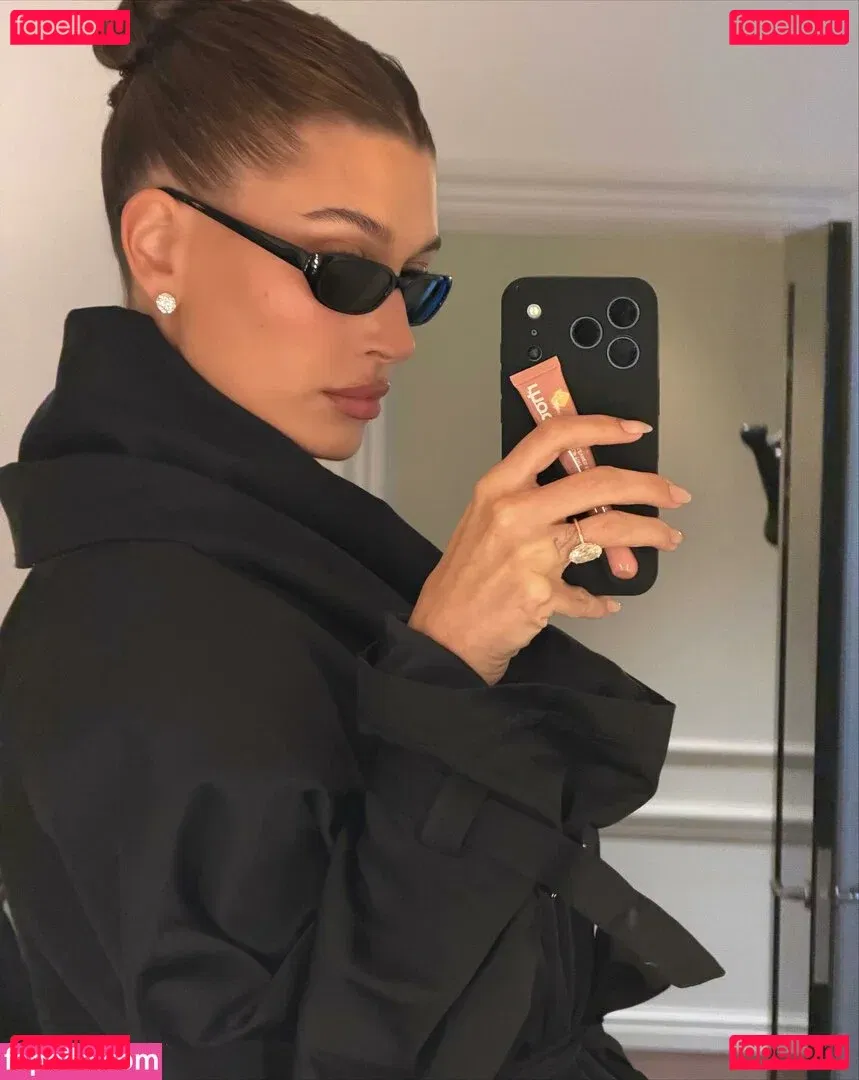 Hailey Baldwin Bieber Onlyfans Photo Gallery 