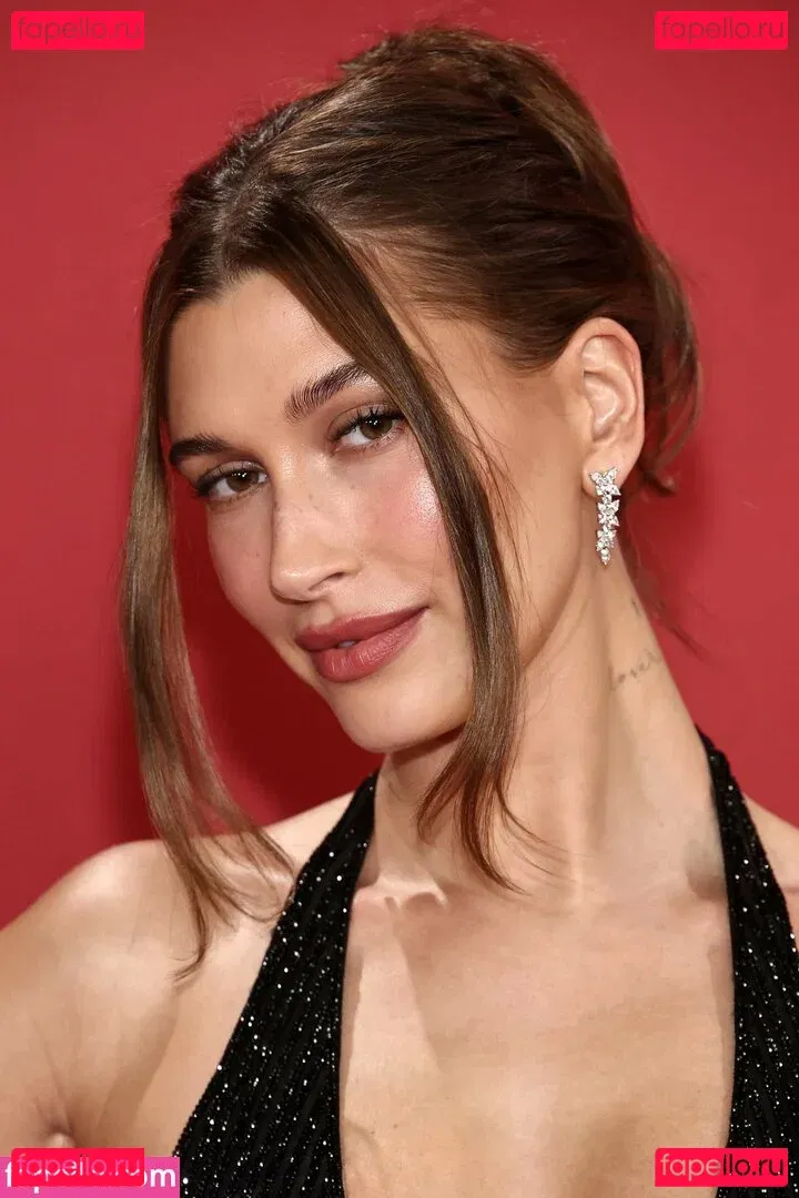 Hailey Baldwin Bieber Onlyfans Photo Gallery 