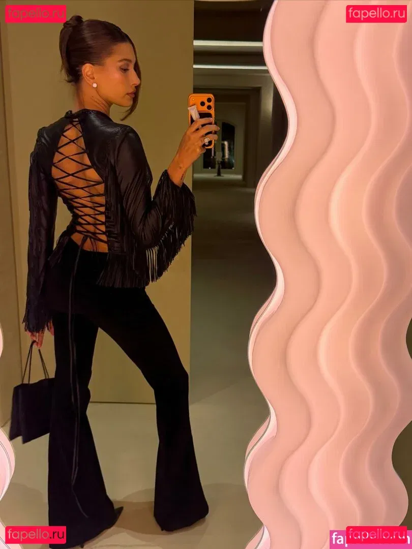 Hailey Baldwin Bieber Onlyfans Photo Gallery 