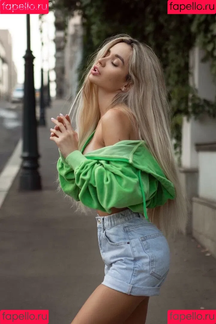 Ekaterina Zueva Onlyfans Photo Gallery 