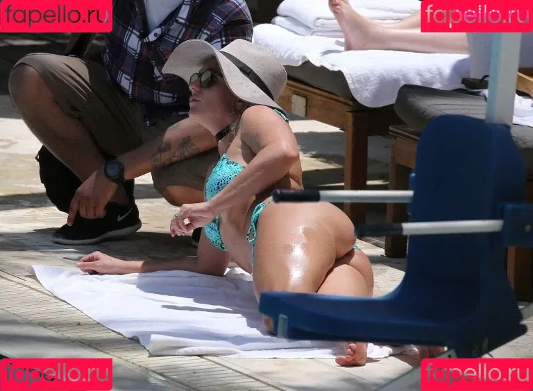 Britney Spears Onlyfans Photo Gallery 