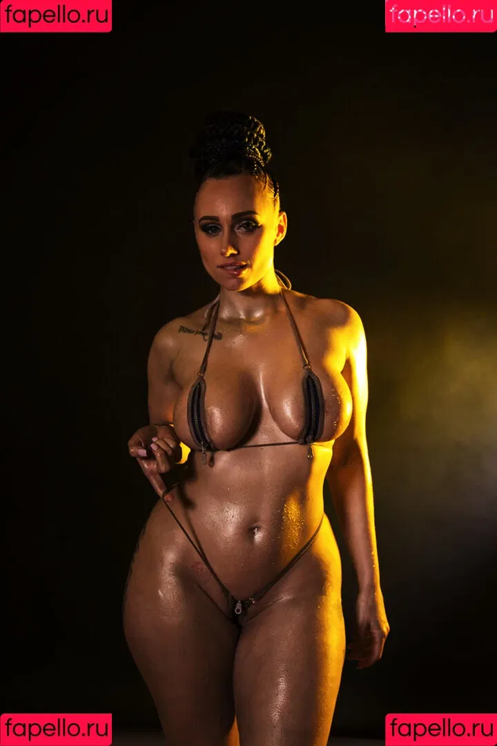 insanelyvain Onlyfans Photo Gallery 