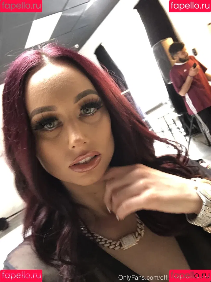 insanelyvain Onlyfans Photo Gallery 